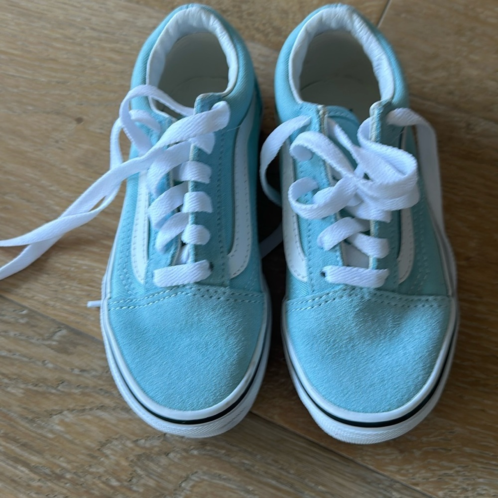 ***NEW*** teal low vans